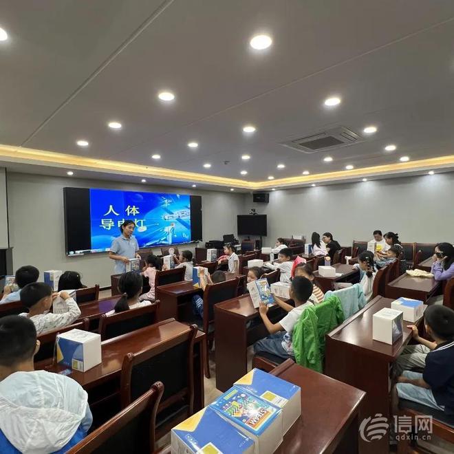 2024年全国科普日活动火热开展m6米乐点燃科学之光 金家岭街道
